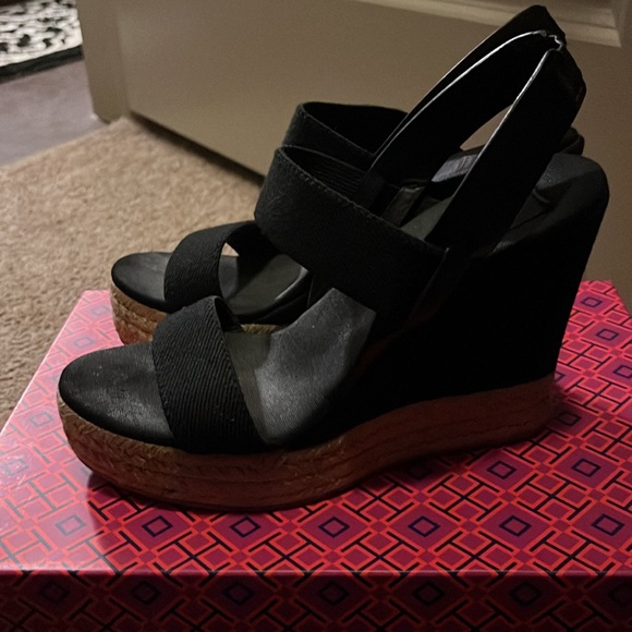 Tory Burch Black Slingback wedge - Picture 4 of 9